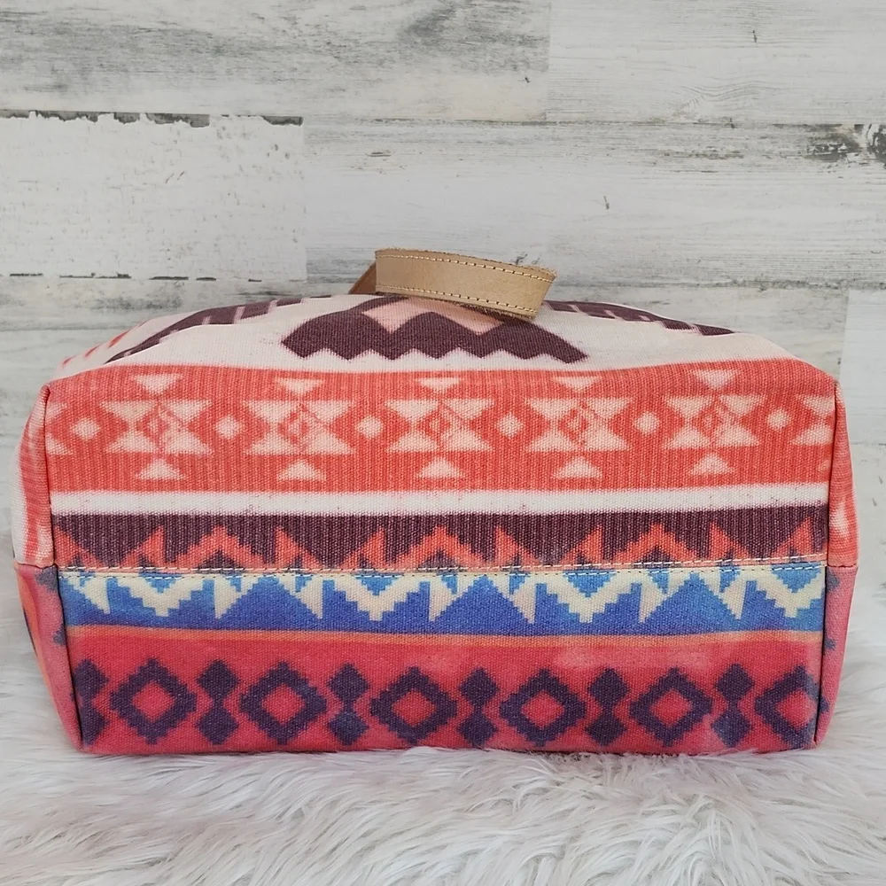 MONTANA WEST CANVAS/LEATHER TOTE - Picture 10 of 12